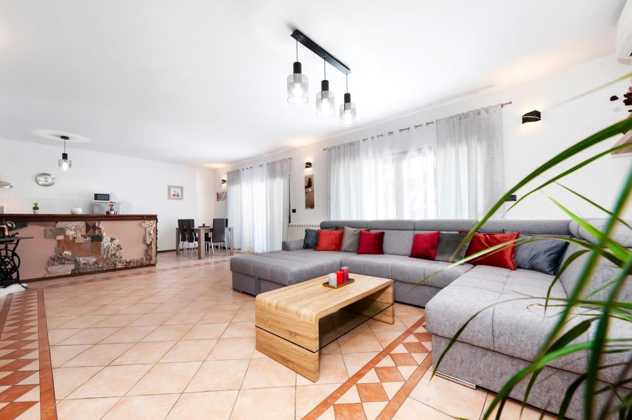 Apartment St. Antonio Ровинь Экстерьер фото