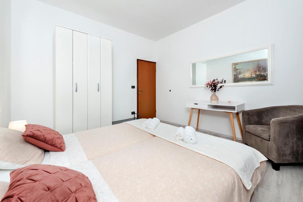 Apartment St. Antonio Ровинь Экстерьер фото