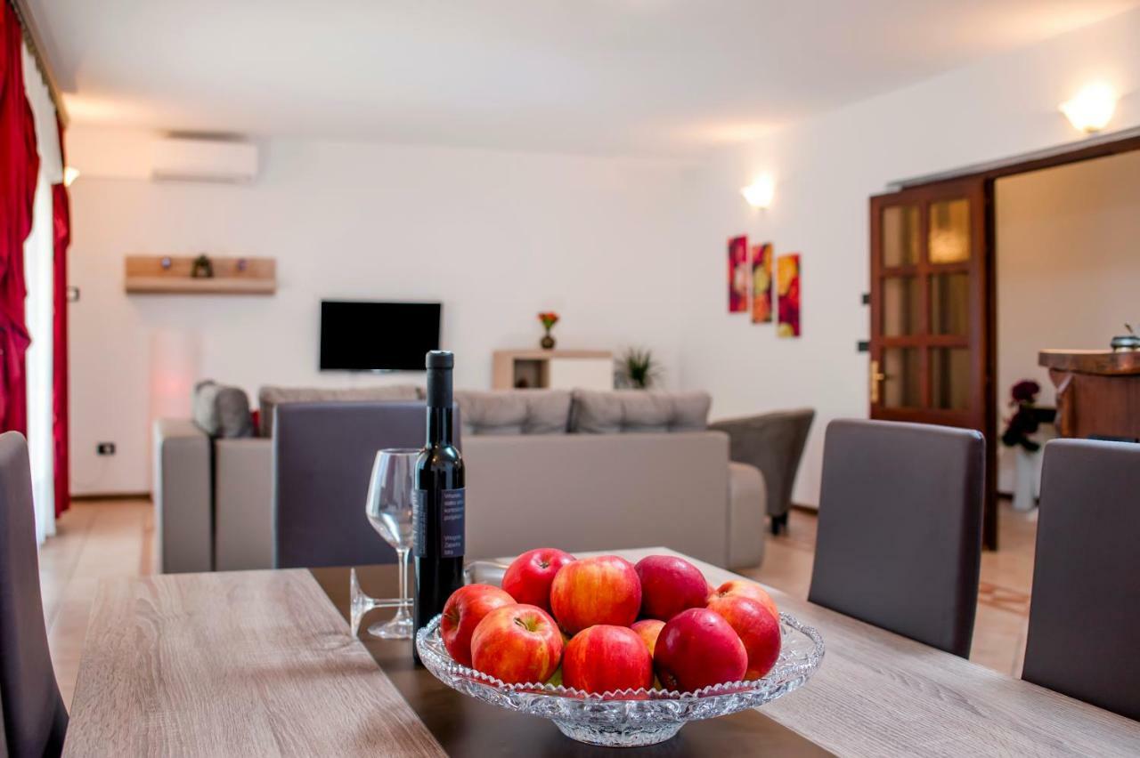 Apartment St. Antonio Ровинь Экстерьер фото